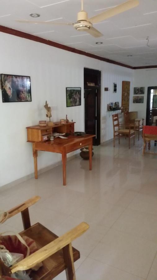 Allens Home Stay Jaffna Extérieur photo