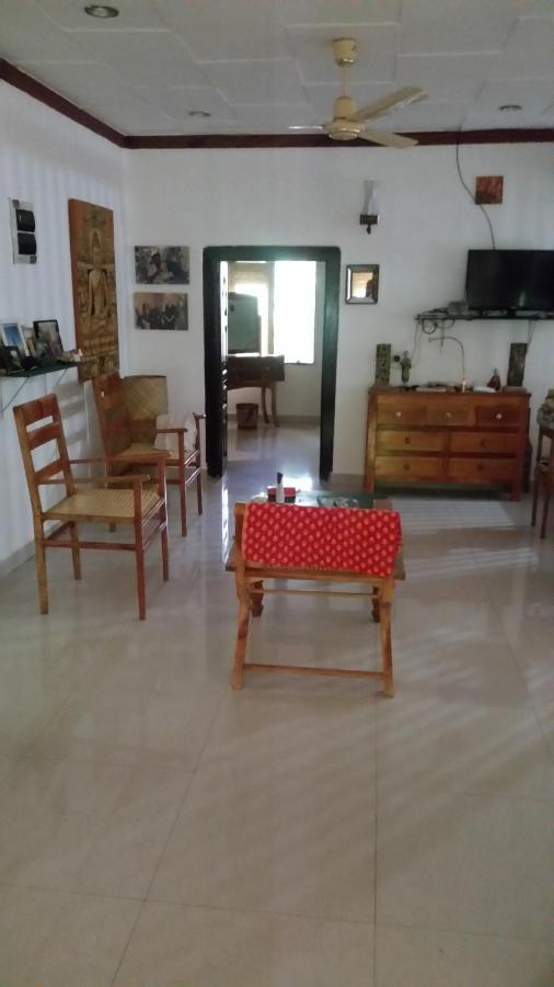 Allens Home Stay Jaffna Extérieur photo